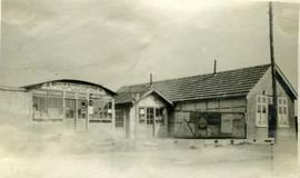 roadside shops, Lens