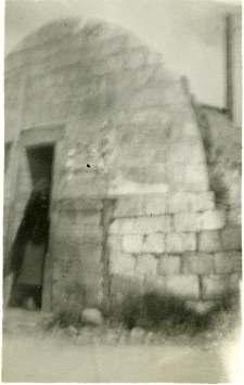 brick shelter, Vimy