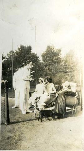 smoke break during a tennis game